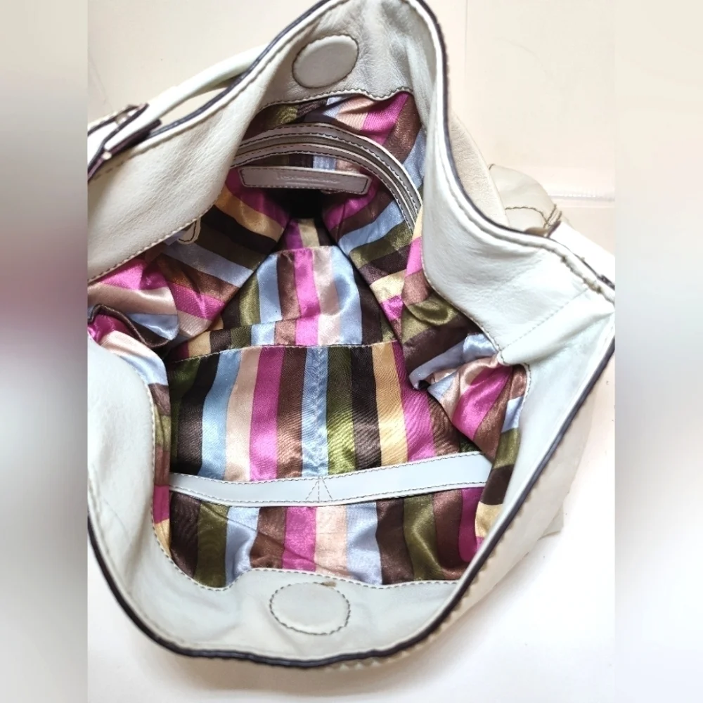 Tignanello crema shoulder bag extra large.